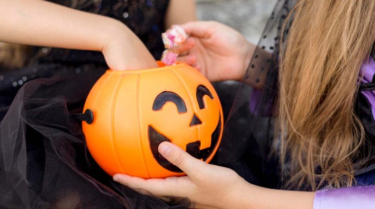 Programa Fiesta Bulloween Gau Beltza en Santurtzi 2025 Programa Fiesta Bulloween Gau Beltza en Santurtzi 2025